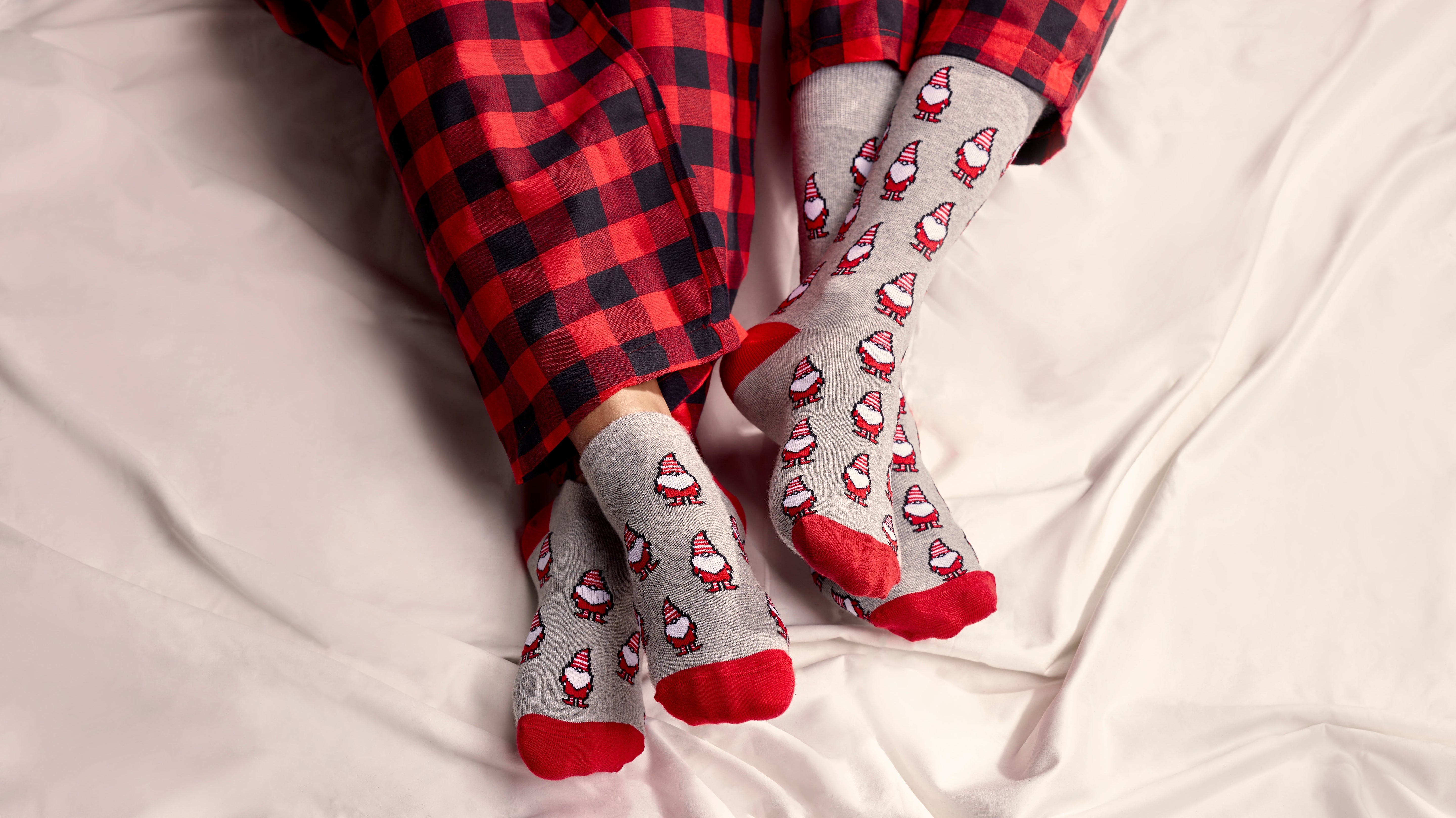 Merry Mischief Gnome Men's Crew Socks