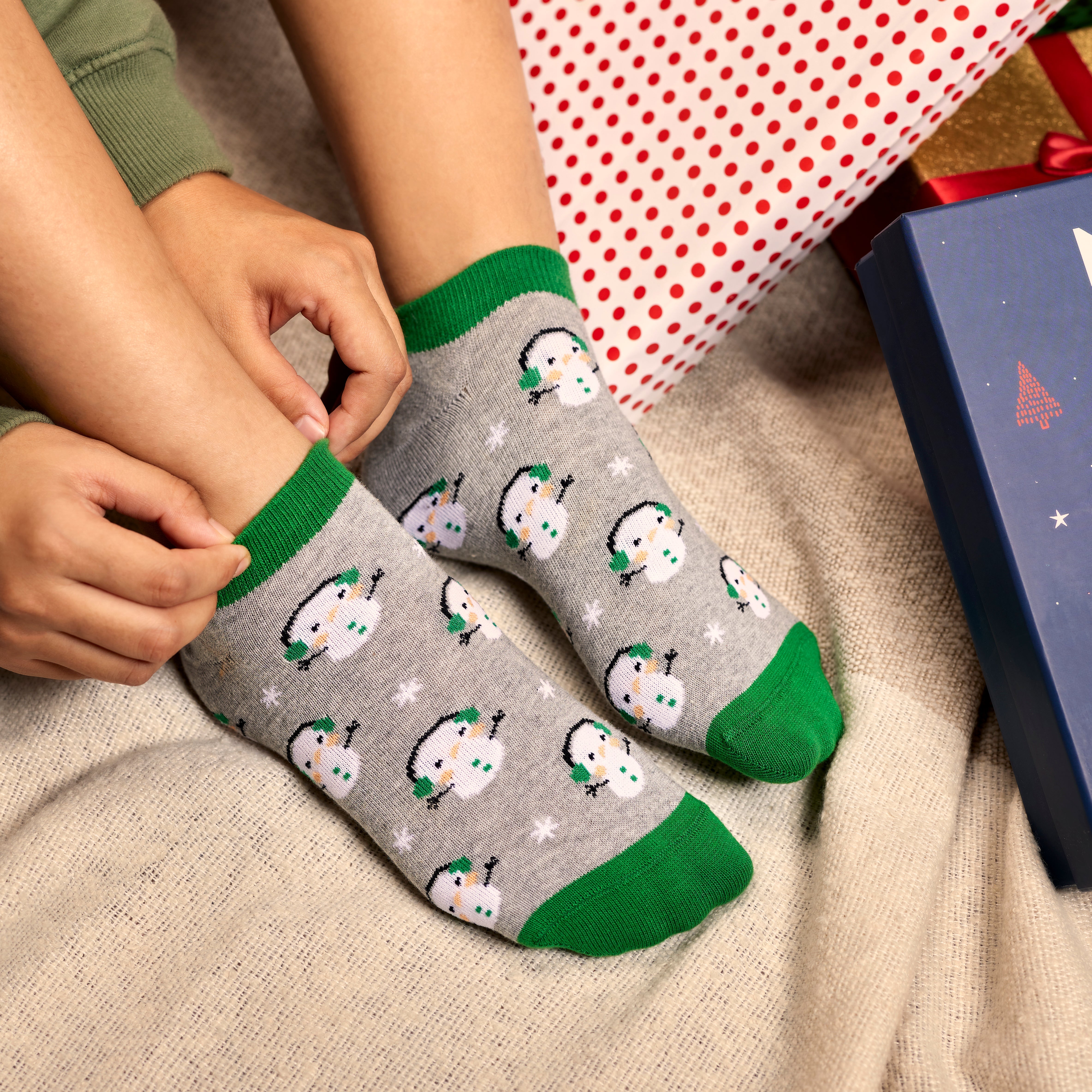 Groovy Snowman Ankle Socks for Women