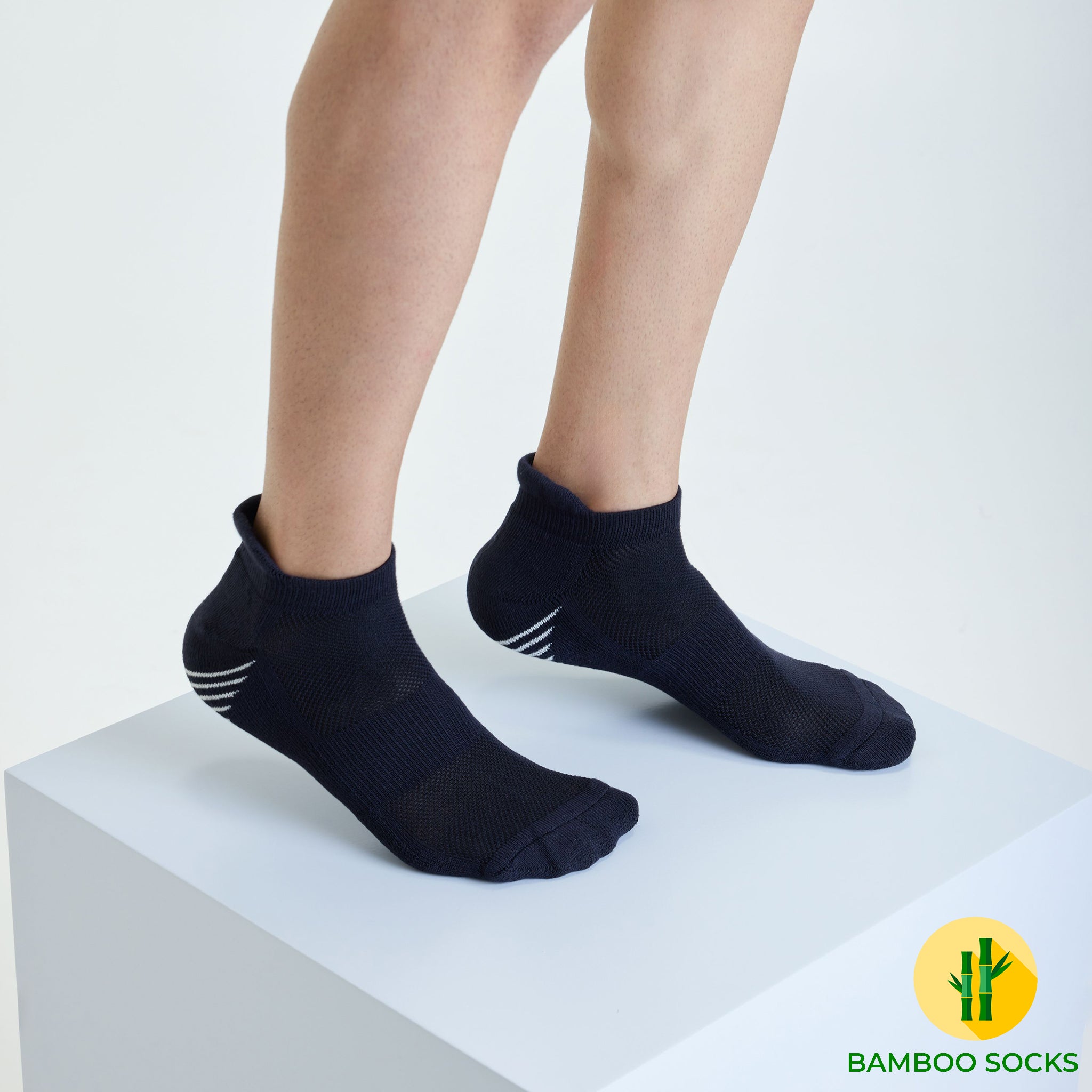 Dark Grey Bamboo Sports Socks For Men – Mint Oak
