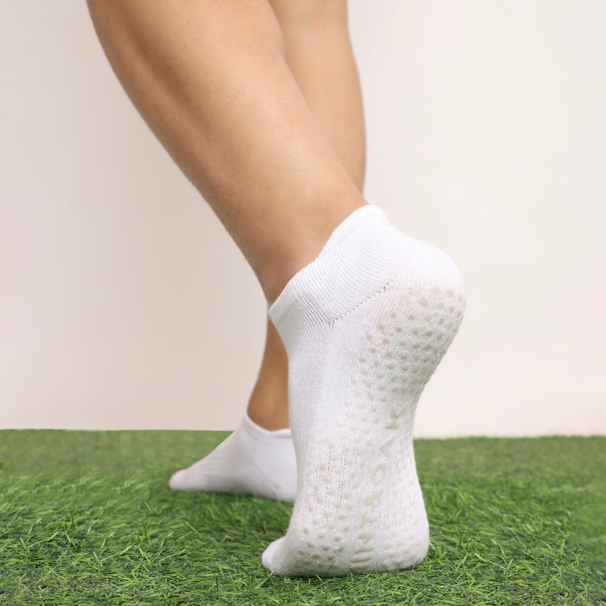 Men’s Ankle Length Performance Grip Socks - Set of 2