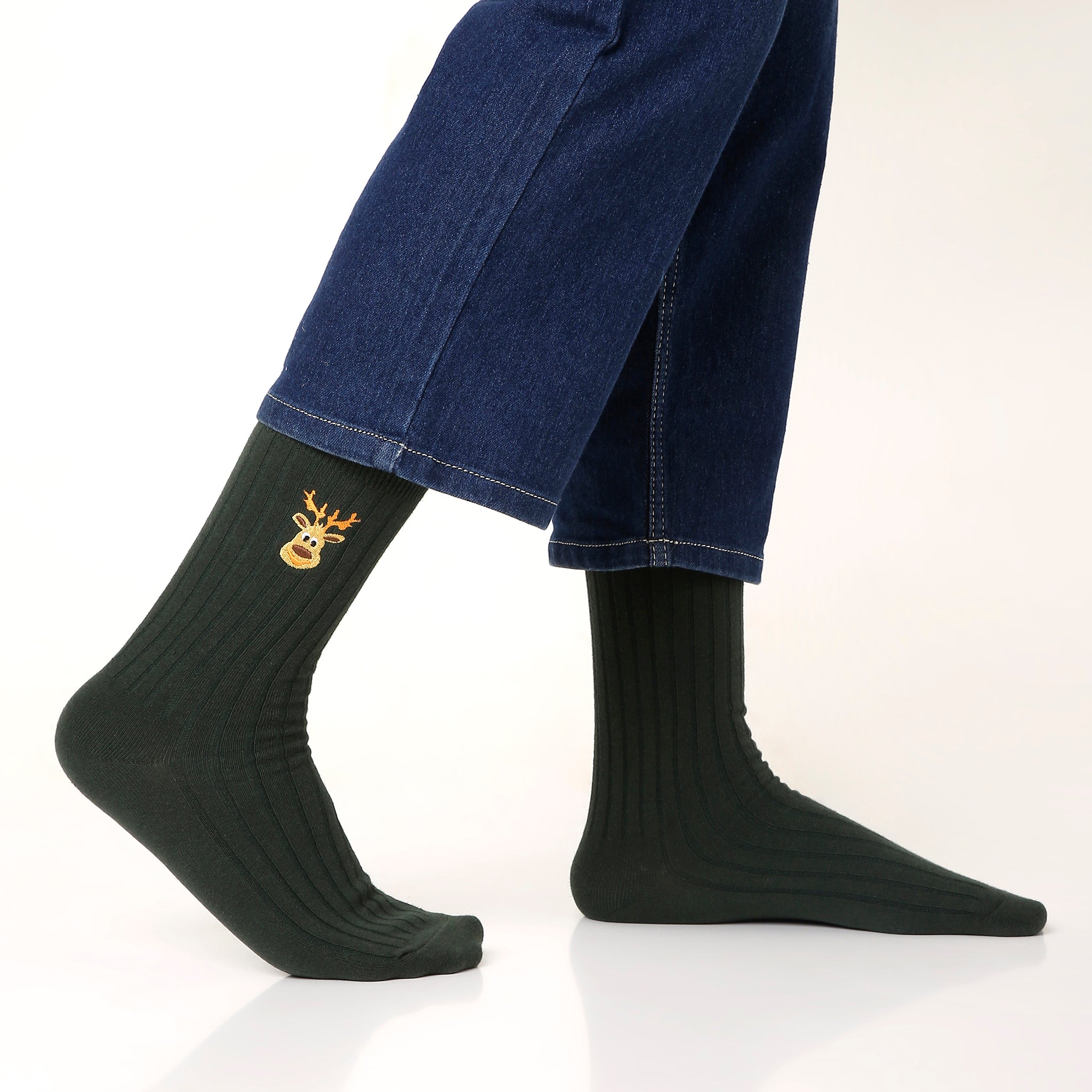 Ribbed Embroidered Reindeer Crew Socks For Men