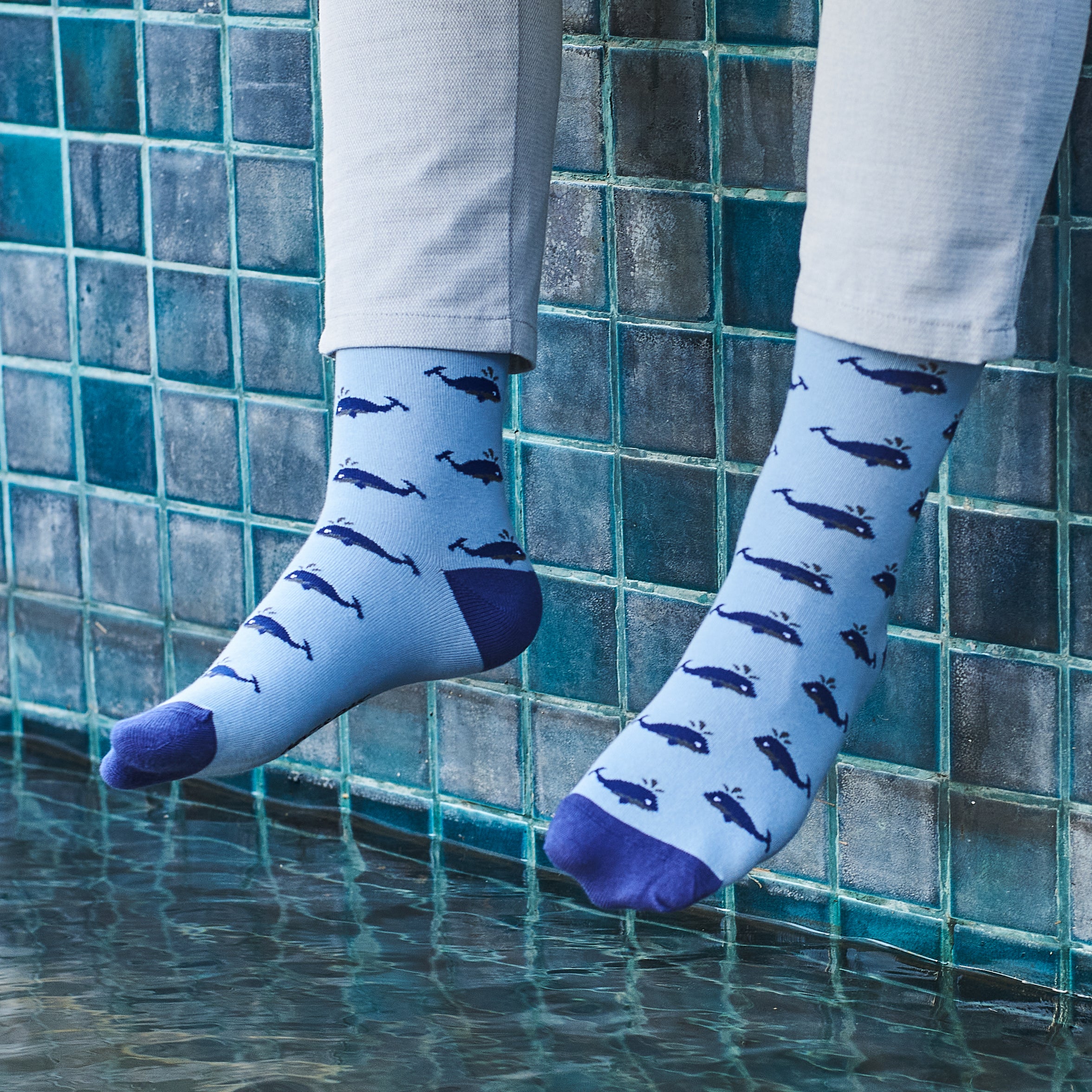 Oh, Whale Men's Crew Socks