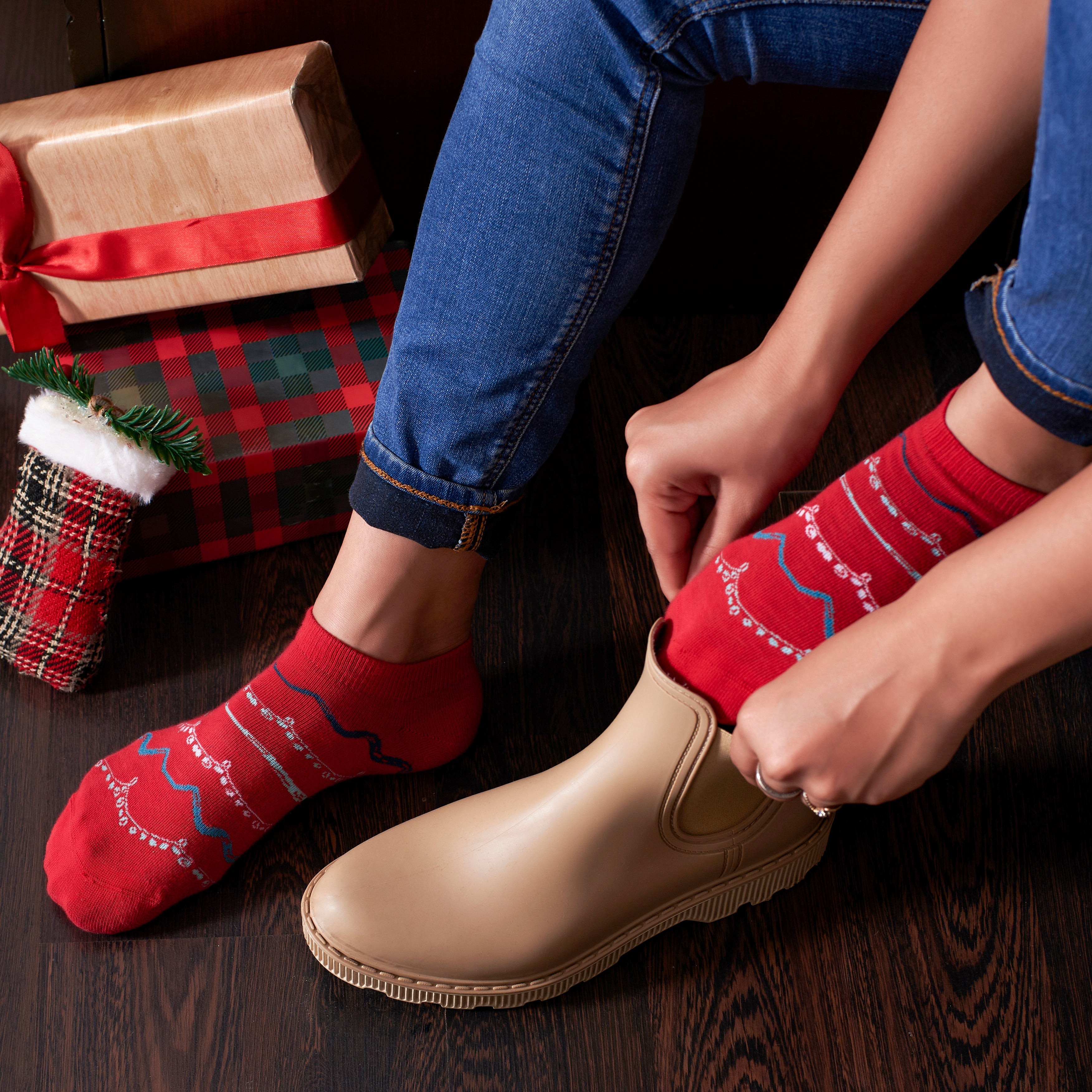 Merry & Bright Ankle Socks for Women