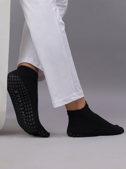 Pilates - Unisex Two-Toe Grip Socks – Anti-Slip Socks for Yoga, Pilates - Black