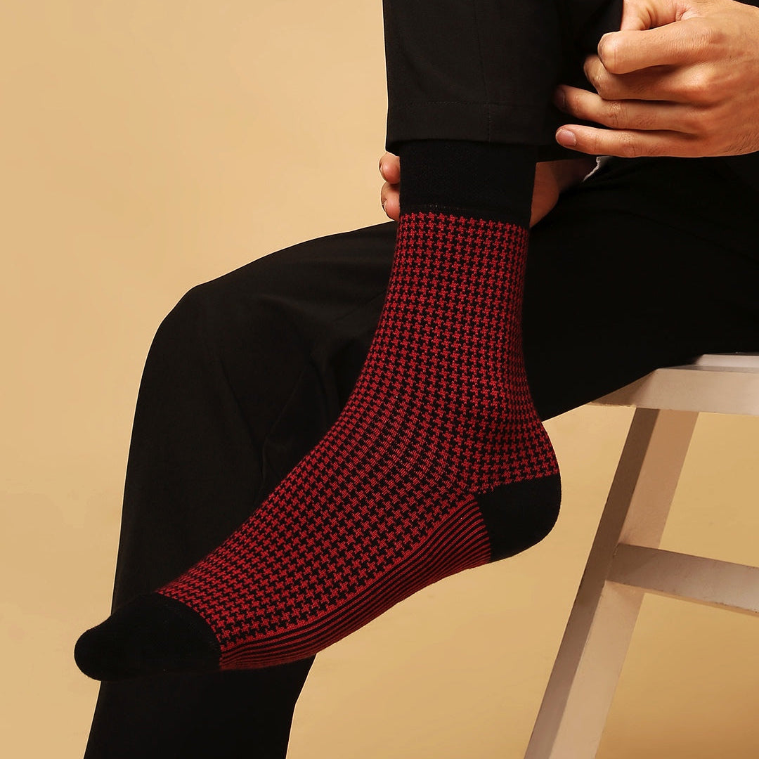 Houndstooth Men's Crew Socks - Red