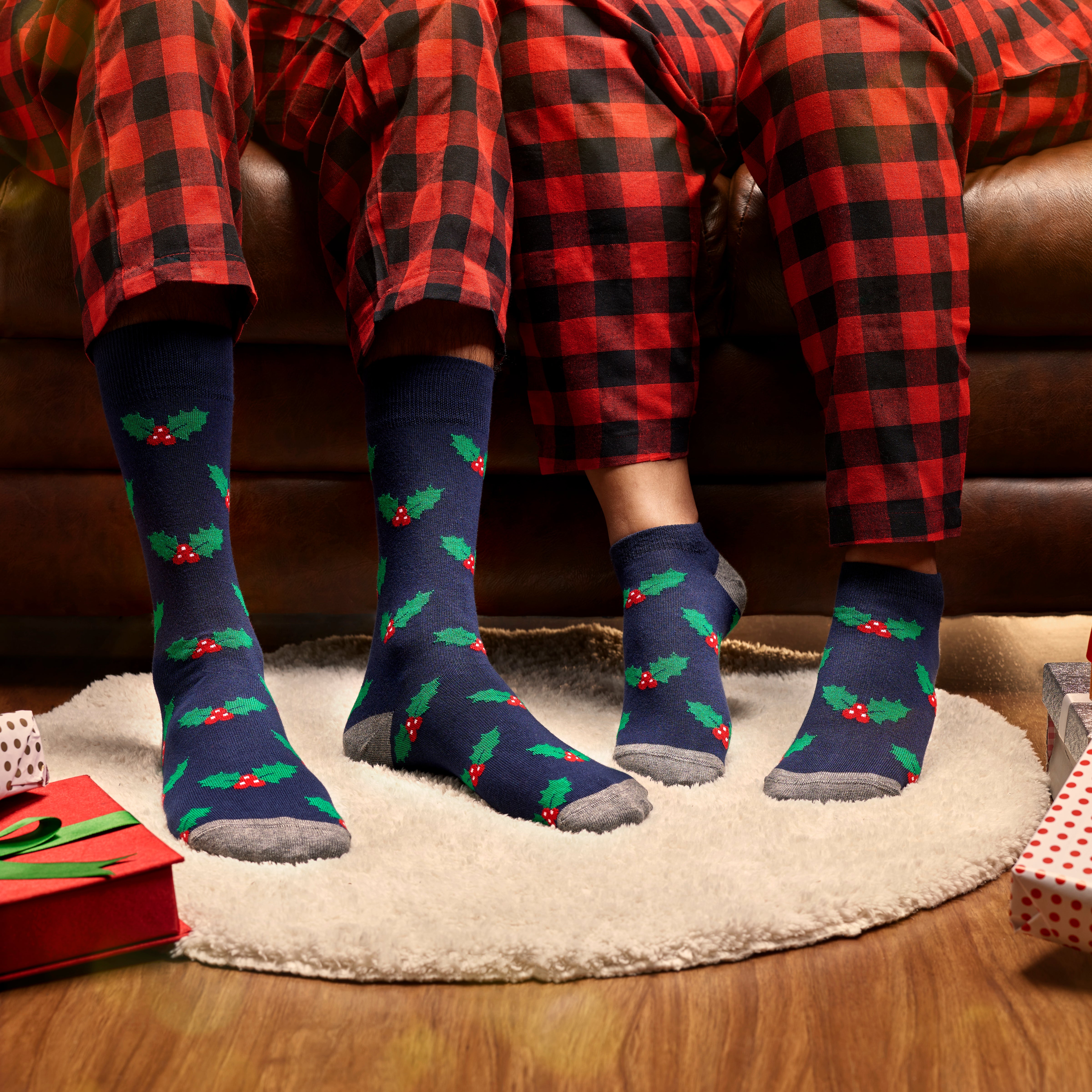 Under The Mistletoe Men & Women Matching Socks