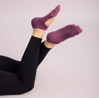 Yoga and Pilates Non-Slip Socks for Women - Maroon