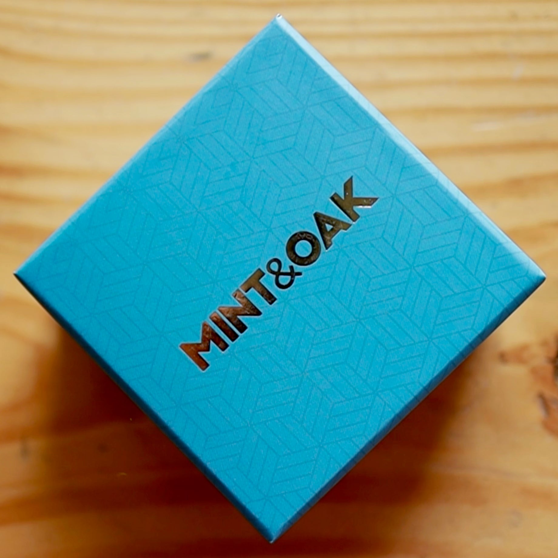 Oval shaped golden hoops