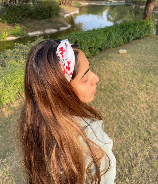 A touch of red hairband